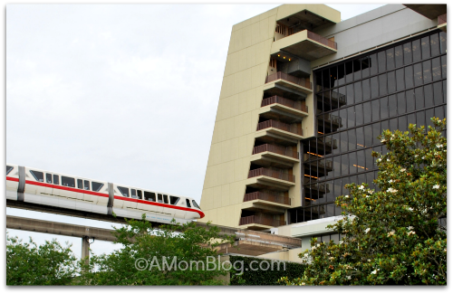 monorail at disney's contemporary resort